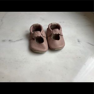 Hey Folks Mary Jane Moccasins size 4